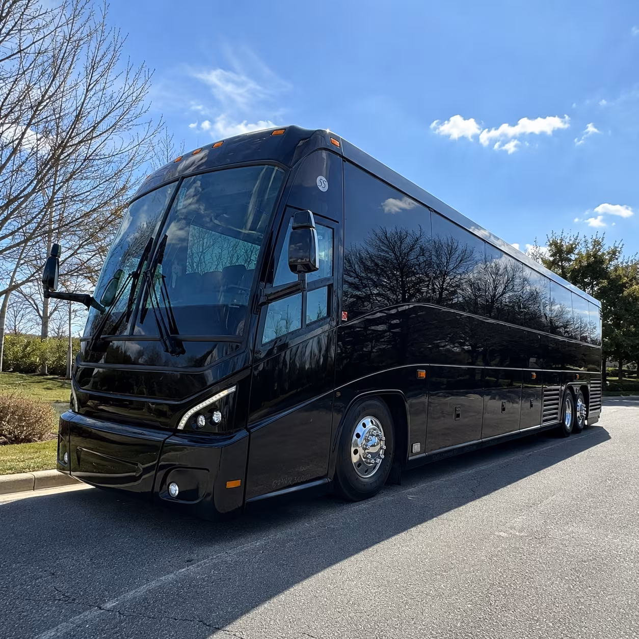 40-56 Passenger Charter Bus Exterior