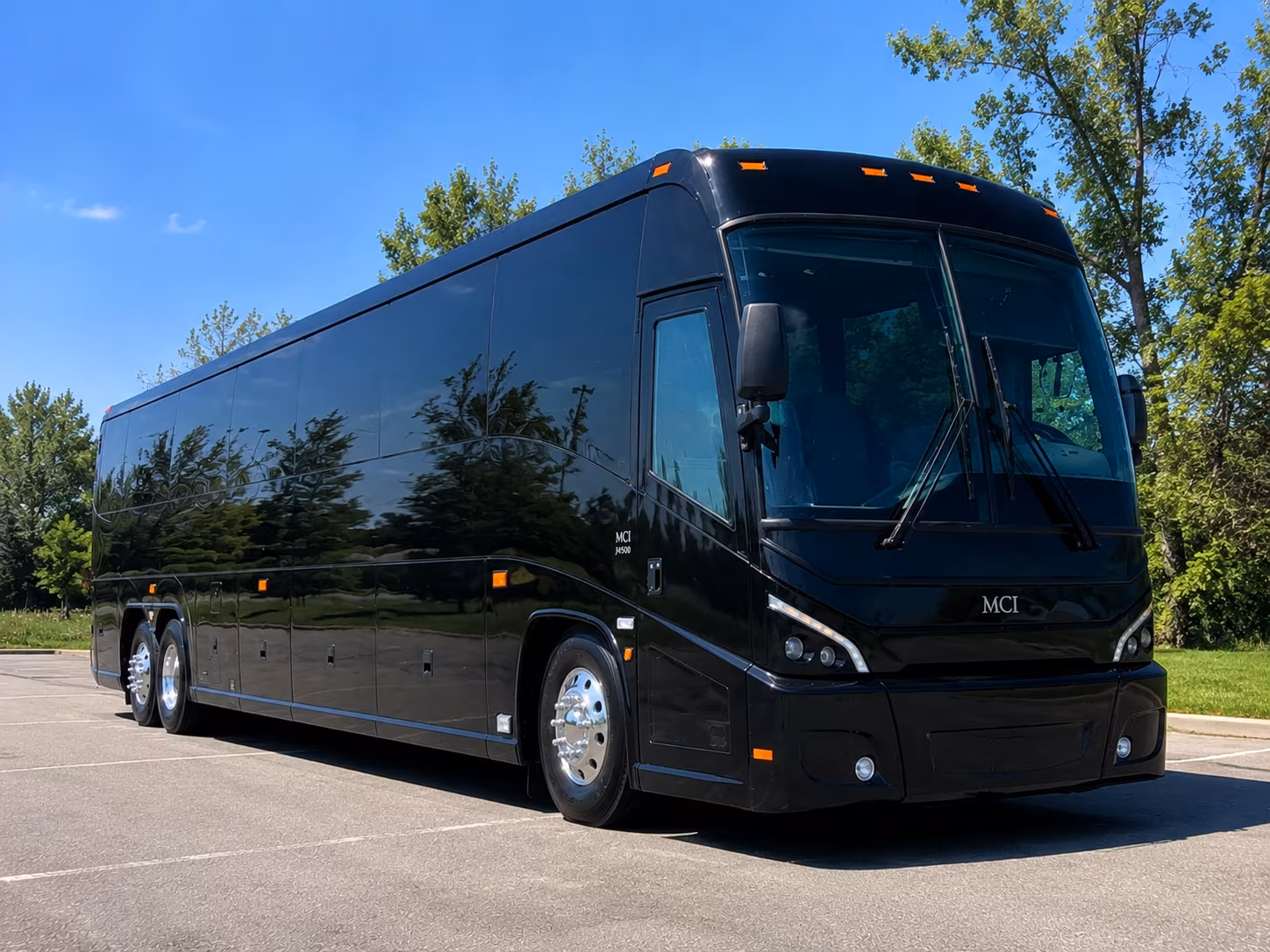 Jackson Airport Shuttle & Transportation party bus exterior