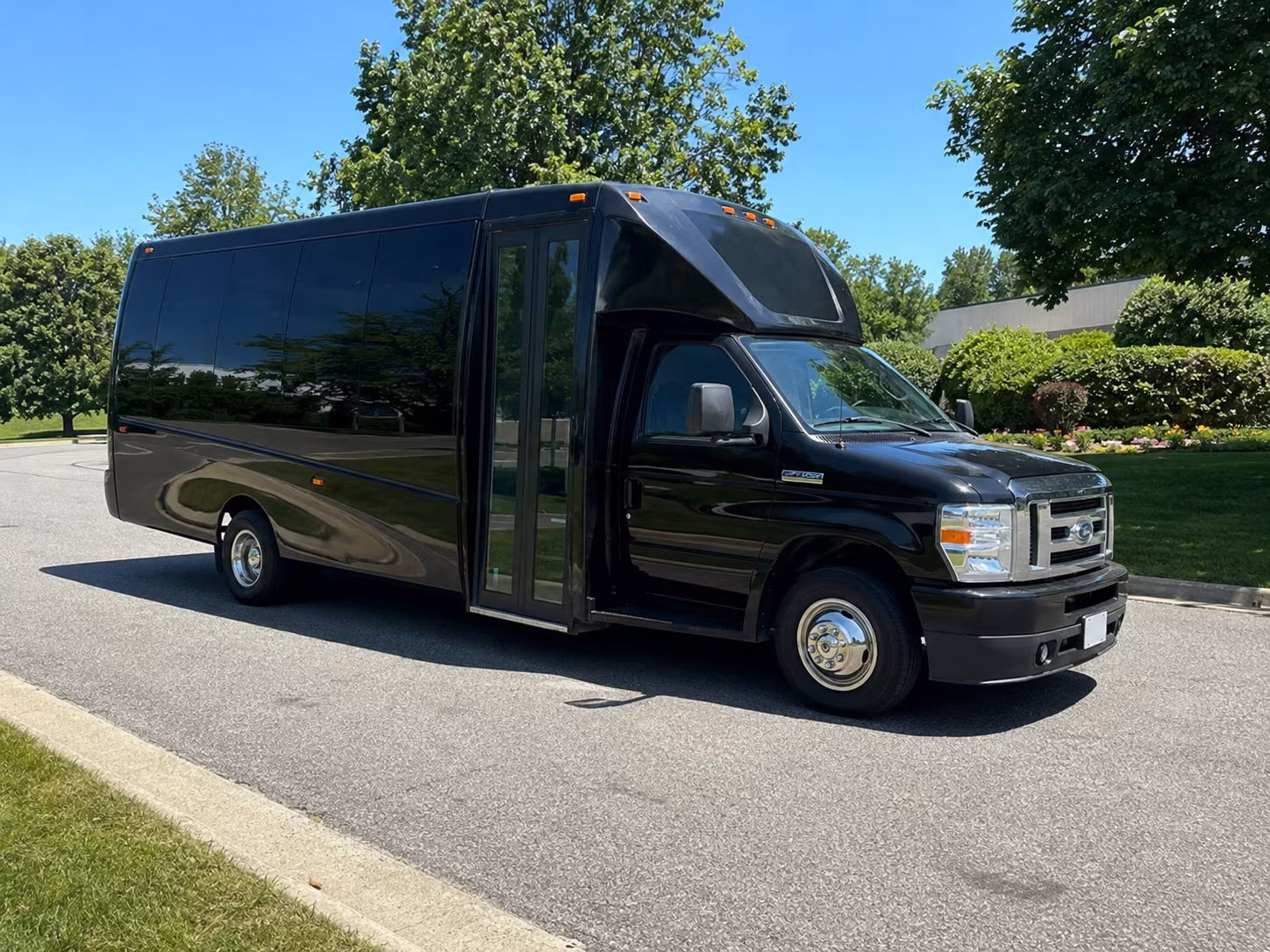Jackson Birthday, Sweet 16, & Quinceañera Transportation party bus exterior