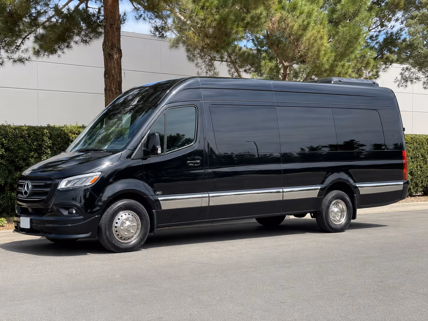Memphis Wedding Transportation & Shuttle Service