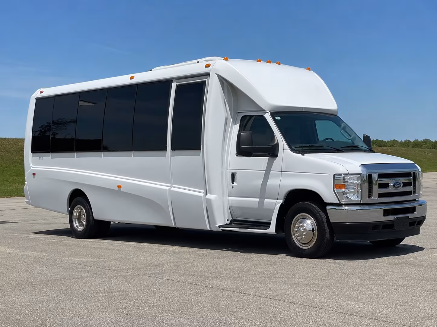 Montgomery Homecoming & Prom Party Bus Rentals