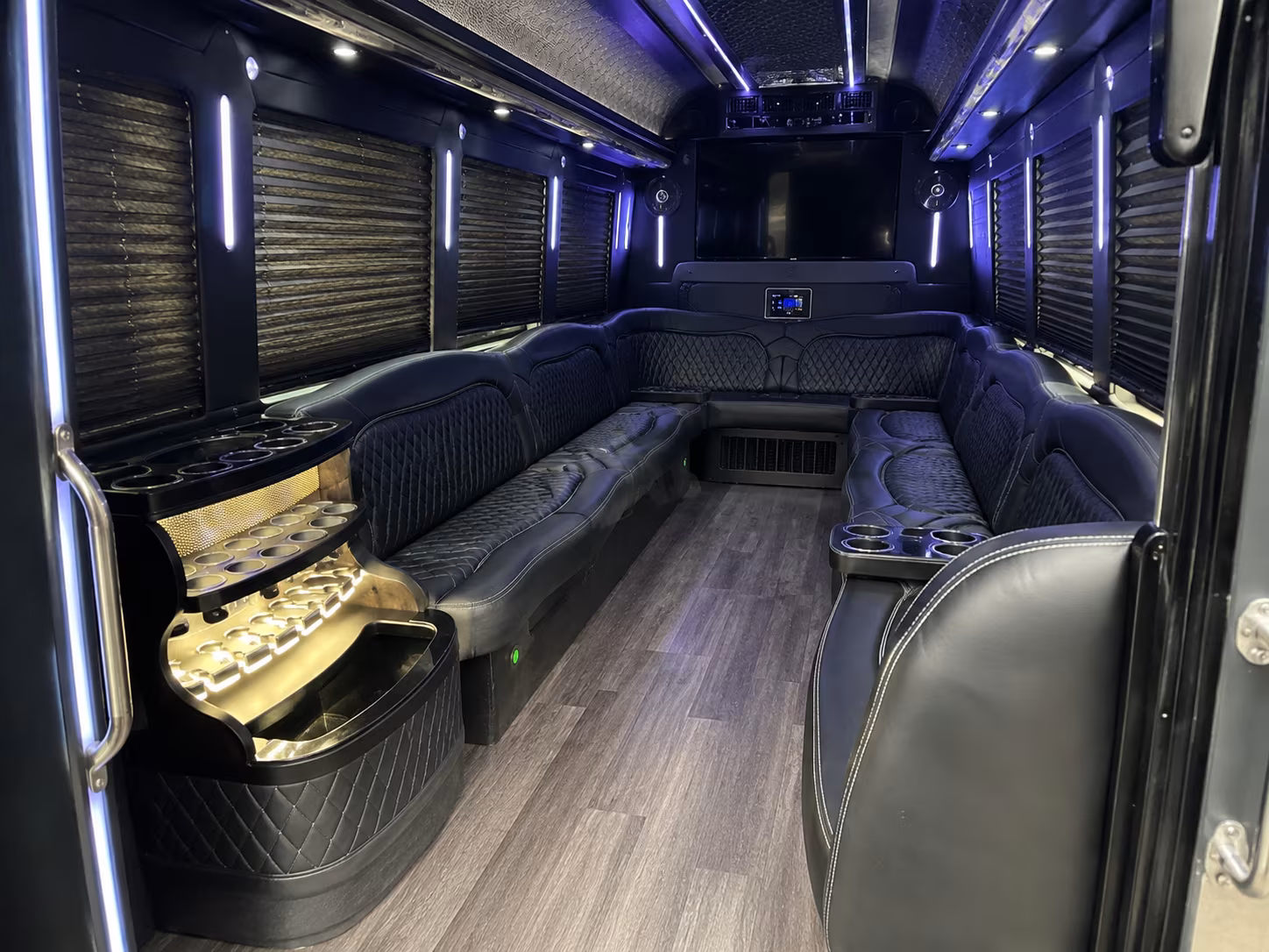 New Orleans Birthday, Sweet 16, & Quinceañera Party Bus Rentals