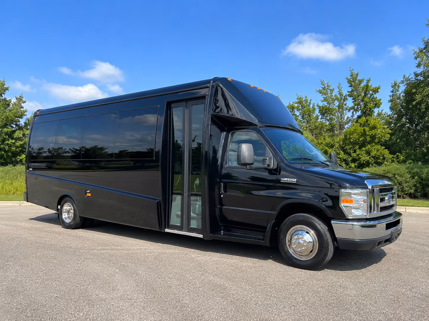 New Orleans Wedding Transportation & Shuttle Service