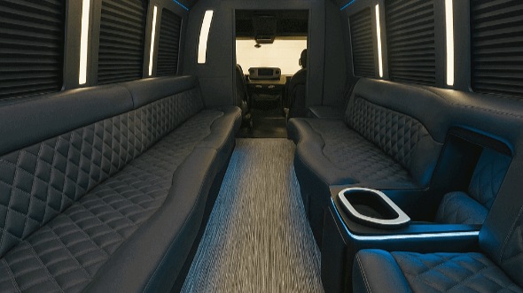 montgomery 20 passenger party bus